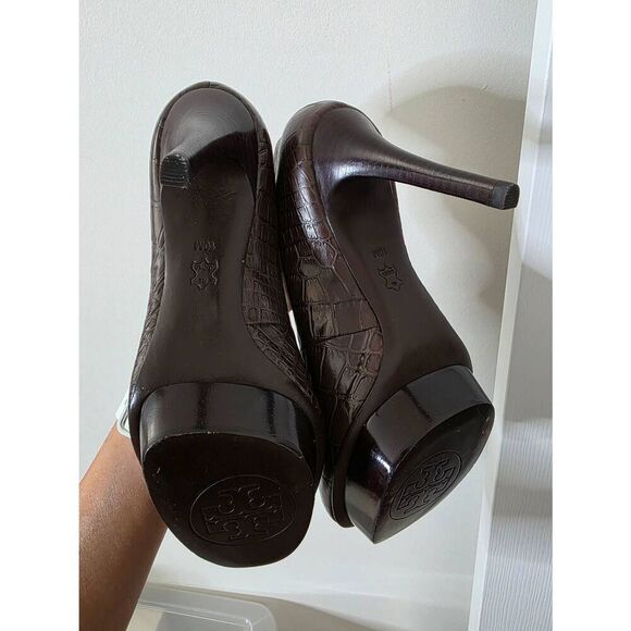 $278 Tory Burch US 10M Brown Croc Embossed Leather Pumps Wood Platform Heel - Picture 7 of 10